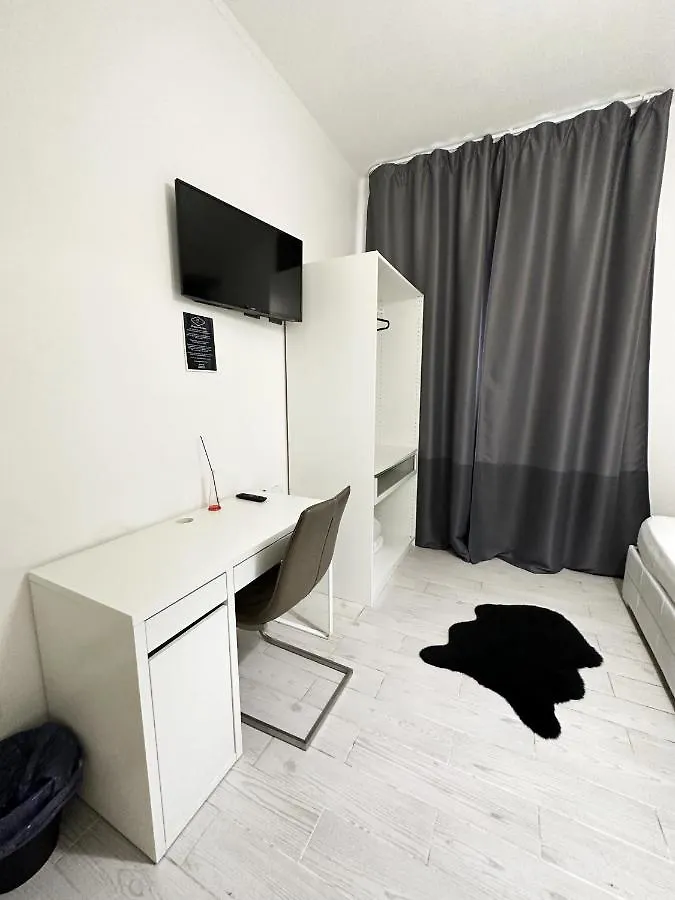 فيرونا Home Mancas - Luxury Rooms And Apartment 0*,  إيطاليا
